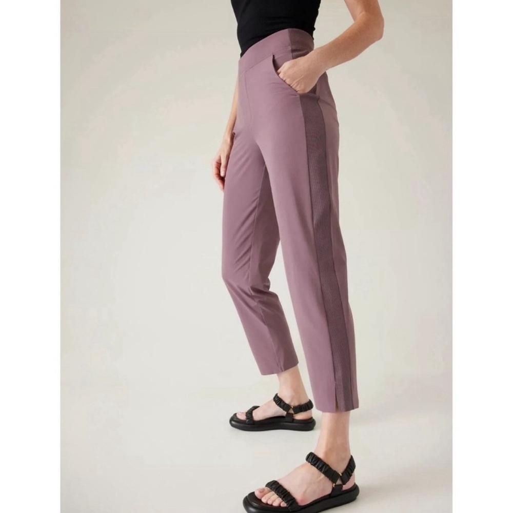 Athleta Dusty Mauve Cropped Ankle Pants